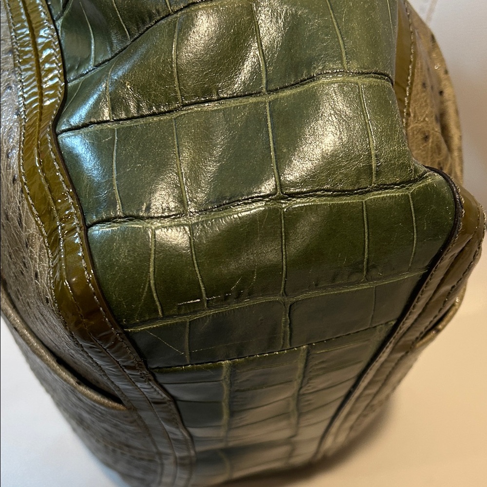 Coach Abigail Croc-Embossed Shoulder Bag - Picture 13 of 17